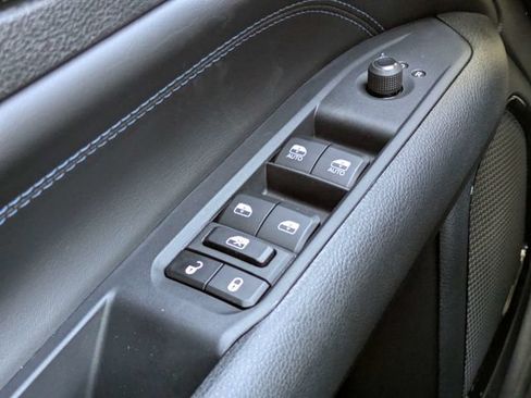New 2026 Jeep Compass Latitude AWD/4WD image 23