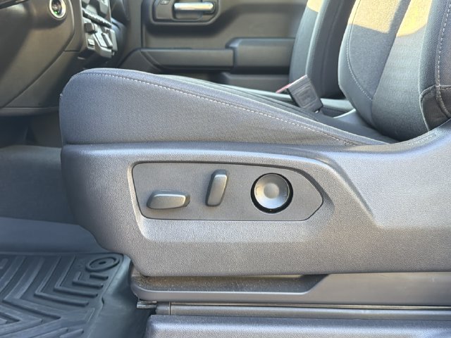 Used 2024 Chevrolet Silverado 1500 Custom Trail Boss w/ LPO, Dark Essentials Package AWD/4WD image 21