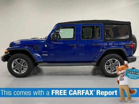 Used 2018 Jeep Wrangler Unlimited Sahara image 2