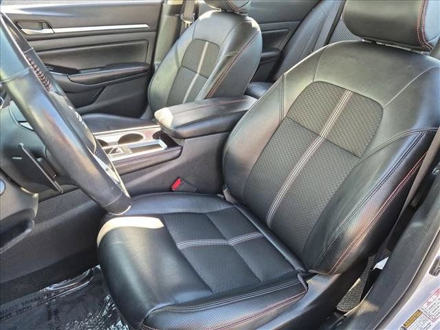 Used 2024 Nissan Altima 2.5 SR FWD image 15