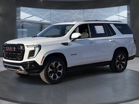 Certified 2025 GMC Yukon AT4 Ultimate AWD/4WD image 2