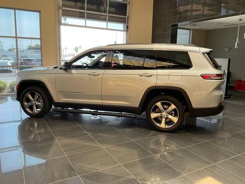 Used 2021 Jeep Grand Cherokee L Limited w/ Trailer Tow Group (B) AWD/4WD image 5