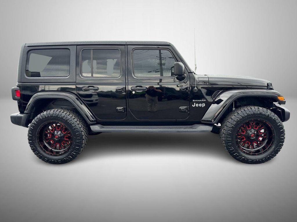 Used 2020 Jeep Wrangler Unlimited Sahara AWD/4WD image 6
