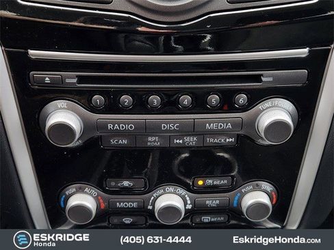 Used 2020 Nissan Pathfinder SV image 20