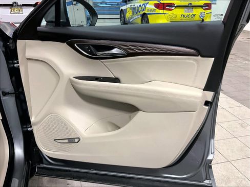 Used 2023 Buick Envision Avenir image 12