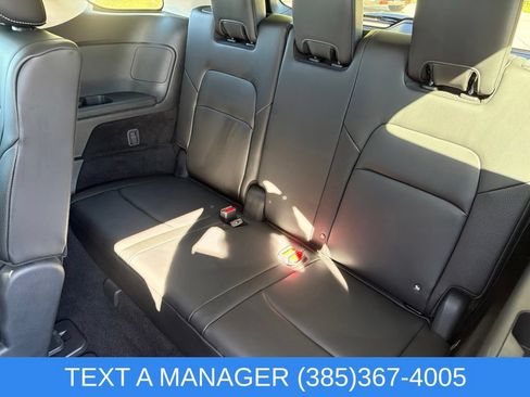 Used 2025 Nissan Pathfinder SL AWD/4WD image 19