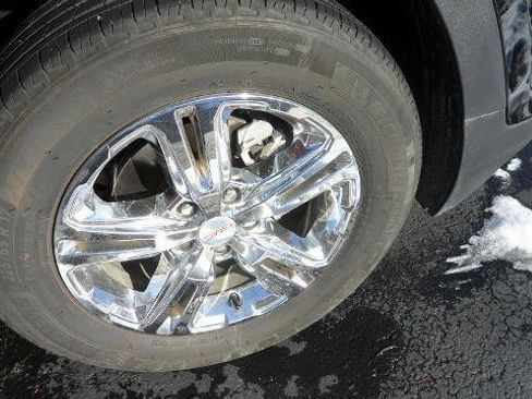 Used 2022 GMC Terrain SLE w/ LPO, Floor Liner Package image 4