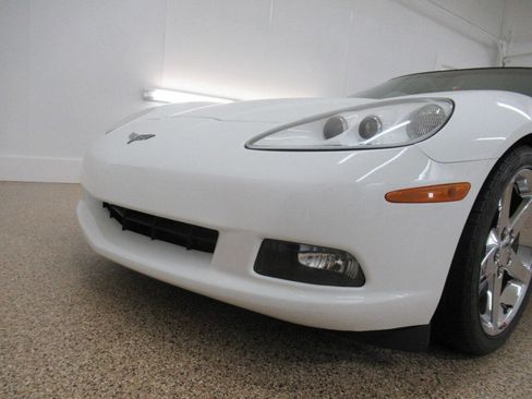 Used 2006 Chevrolet Corvette Convertible w/ Preferred Equipment Group image 7