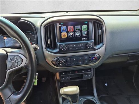 Used 2018 Chevrolet Colorado Z71 RWD image 14