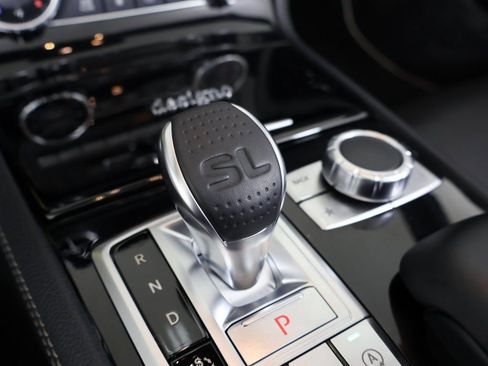 Used 2015 Mercedes-Benz SL 550 image 28