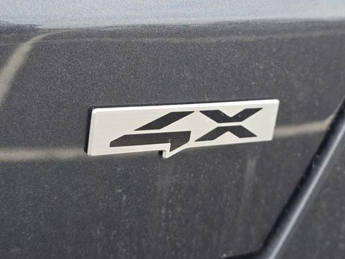 Used 2023 Kia Sorento SX image 12