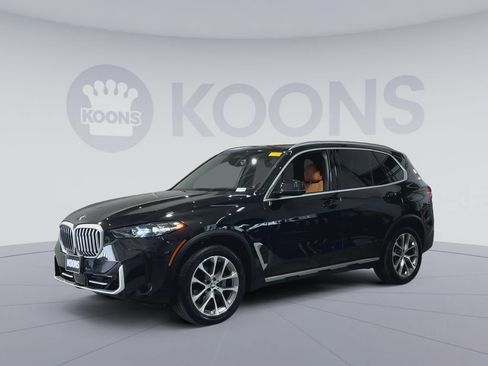 Used 2024 BMW X5 xDrive40i w/ Parking Assistance Package AWD/4WD image 5