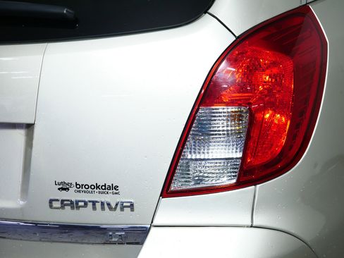 Used 2014 Chevrolet Captiva Sport LT image 17