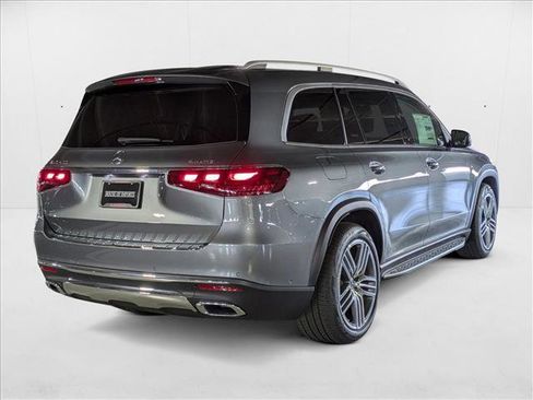 New 2026 Mercedes-Benz GLS 450 4MATIC image 2