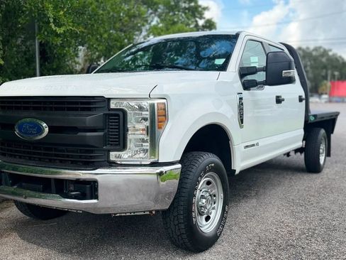Used 2019 Ford F250 XL w/ Power Equipment Group AWD/4WD image 8