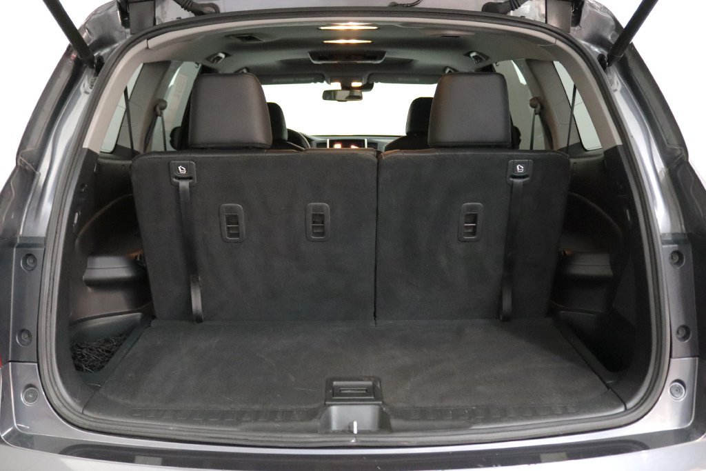 Used 2016 Honda Pilot Touring image 30