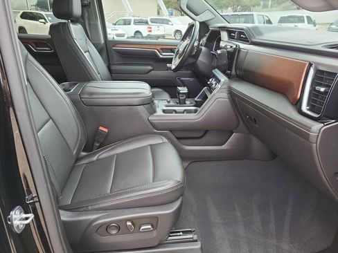 Certified 2023 GMC Sierra 1500 Denali w/ Denali Reserve Package image 28