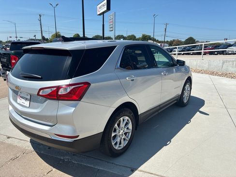 Used 2019 Chevrolet Equinox LT AWD/4WD image 7