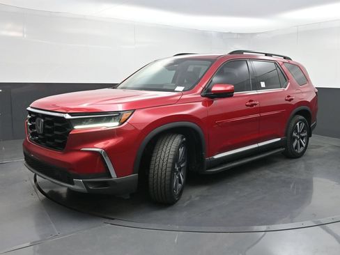 Used 2023 Honda Pilot Elite image 25