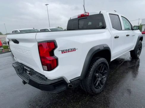 Certified 2024 Chevrolet Colorado Trail Boss w/ Advanced Trailering Package AWD/4WD image 9