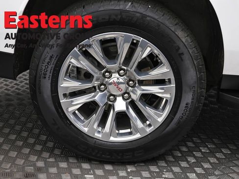 Used 2025 GMC Yukon XL Denali AWD/4WD image 33
