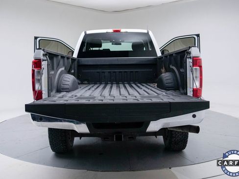 Used 2019 Ford F250 XLT w/ XLT Value Package image 32