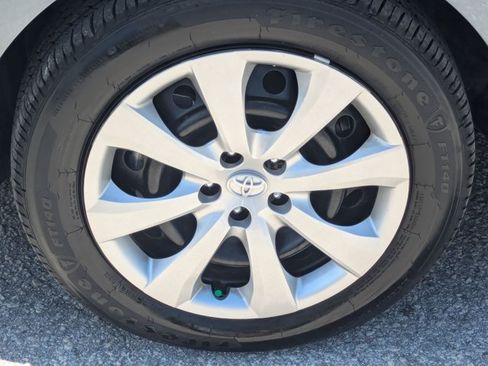 Used 2025 Toyota Corolla LE FWD image 22