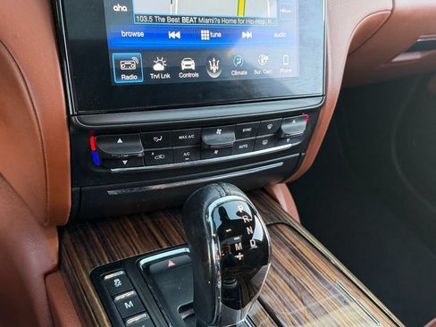 Used 2018 Maserati Quattroporte S GranLusso RWD image 26