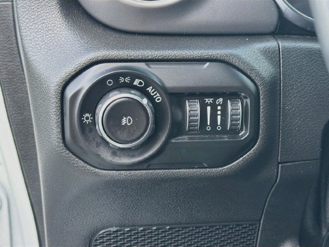 Used 2021 Jeep Wrangler Sport AWD/4WD image 11