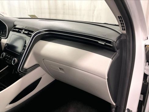 Used 2023 Hyundai Tucson SE image 13