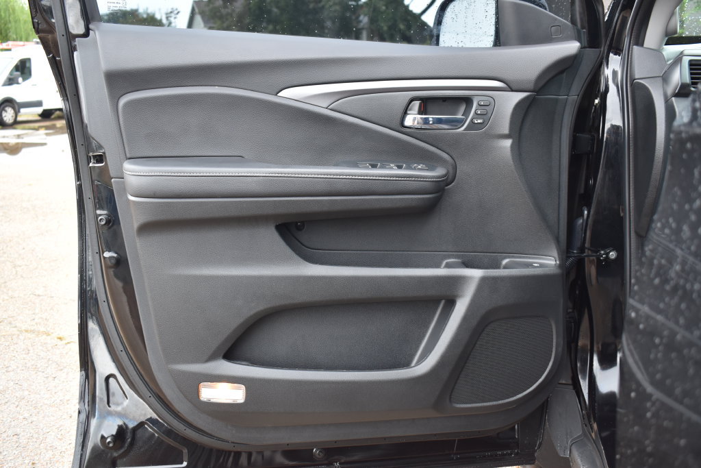 Used 2023 Honda Ridgeline RTL-E image 6