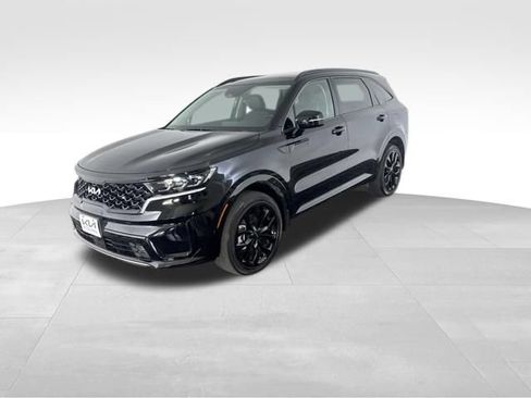 Certified 2023 Kia Sorento SX AWD/4WD image 5