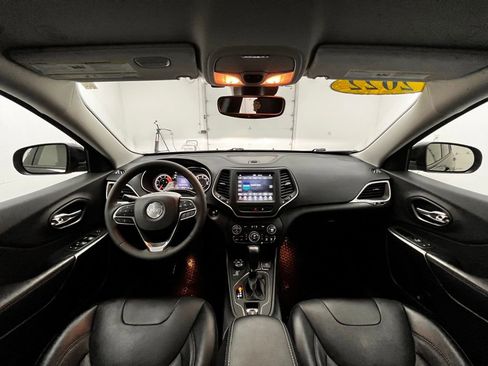 Used 2022 Jeep Cherokee Latitude Lux image 2