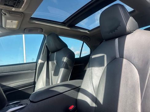 Used 2021 Toyota Camry XSE FWD image 35