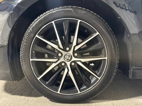 Used 2021 Toyota Camry SE FWD image 34