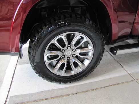 Used 2021 RAM 1500 Laramie w/ Sport Appearance Package AWD/4WD image 35