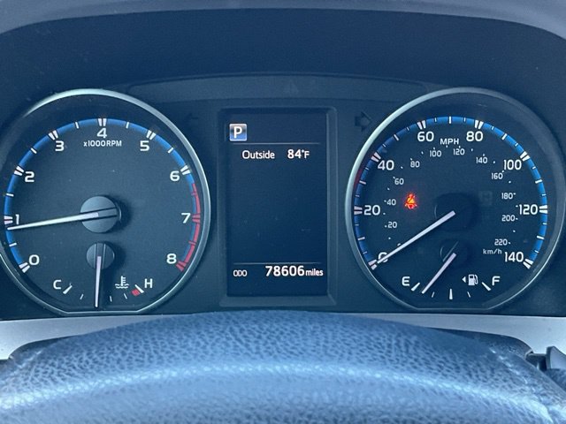Used 2018 Toyota RAV4 LE AWD/4WD image 24