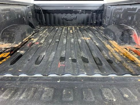 Used 2024 Chevrolet Silverado 2500 LT AWD/4WD image 9