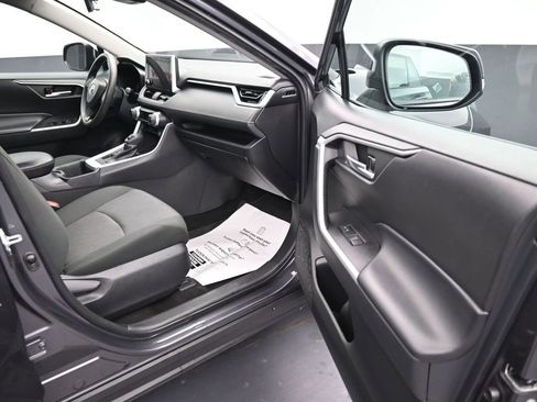 Used 2023 Toyota RAV4 XLE image 13