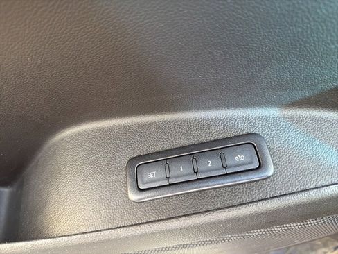 Used 2020 Chevrolet Tahoe Premier w/ Premier Plus Edition image 9