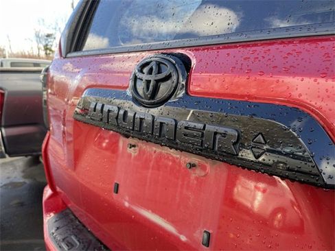 Used 2021 Toyota 4Runner Venture image 9