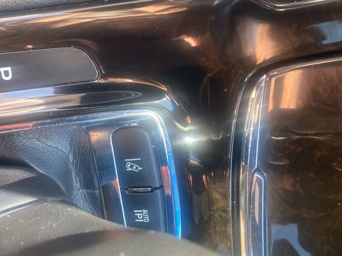 Used 2016 Lincoln MKS AWD w/ Equipment Group 201A image 22