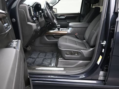 Used 2023 Chevrolet Silverado 1500 RST image 12