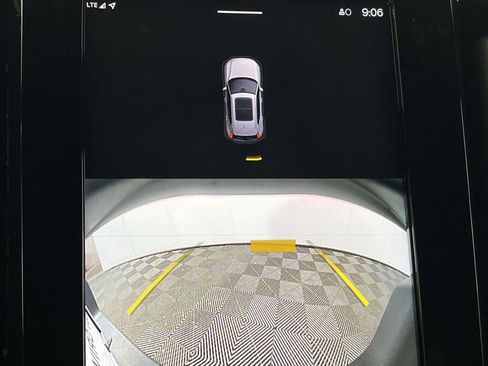 Used 2023 Volvo XC40 Recharge Plus image 25