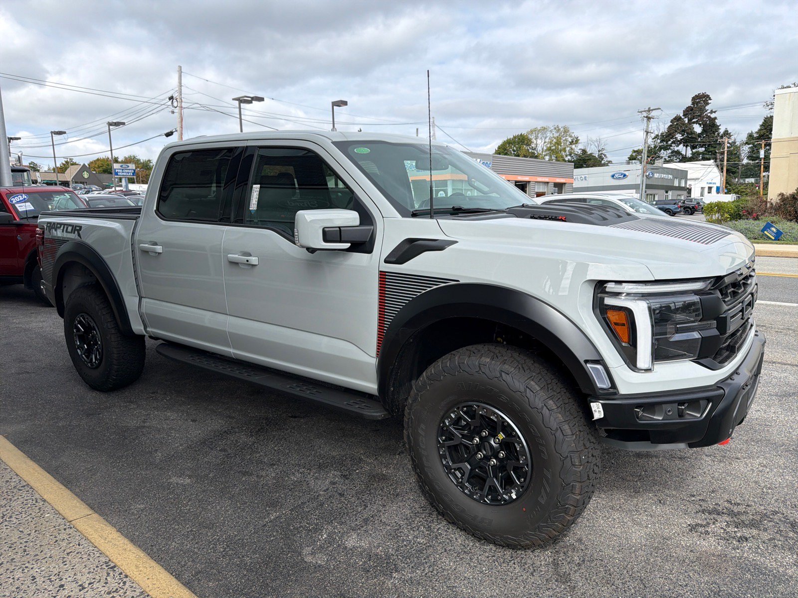 New 2026 Ford F150 Raptor w/ Equipment Group 803A Raptor R AWD/4WD image 4