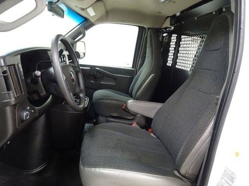 Used 2021 GMC Savana 2500 w/ Driver Convenience Package image 19