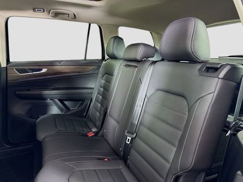 New 2026 Volkswagen Atlas SEL image 24