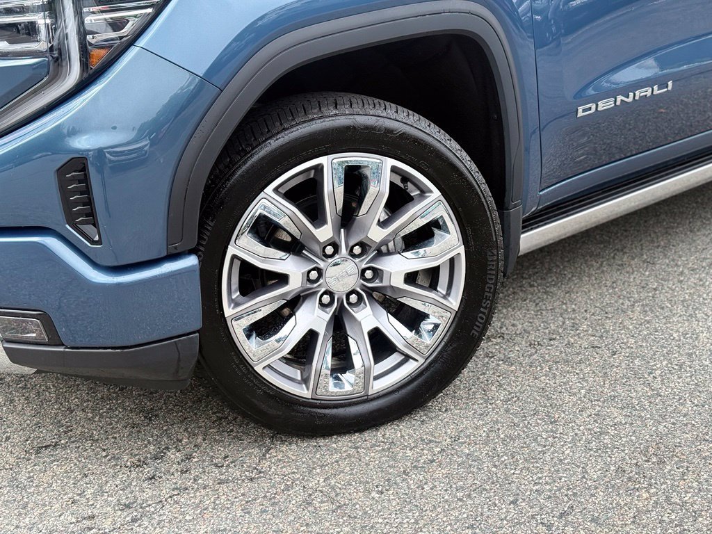 Used 2025 GMC Sierra 1500 Denali w/ Denali Reserve Package AWD/4WD image 2