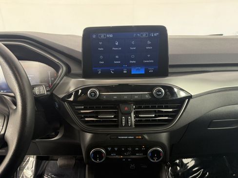 Used 2025 Ford Escape Active AWD/4WD image 19