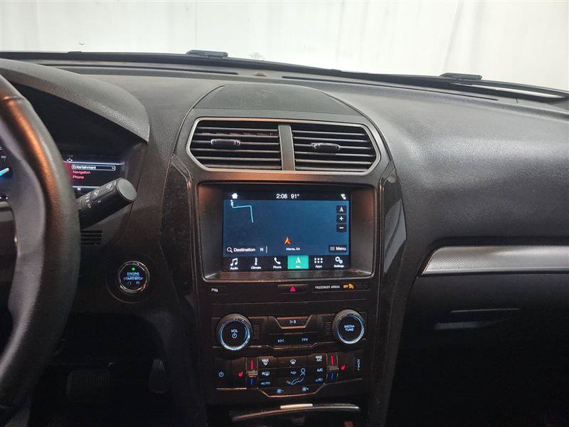 Used 2019 Ford Explorer XLT w/ Equipment Group 202A FWD image 8